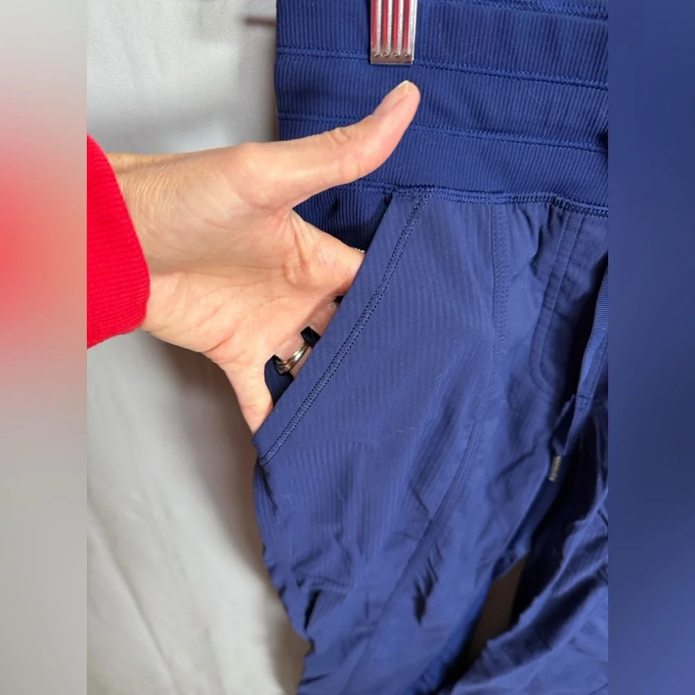 Lululemon Street To Studio Pant II Size: 6 Hero Blue